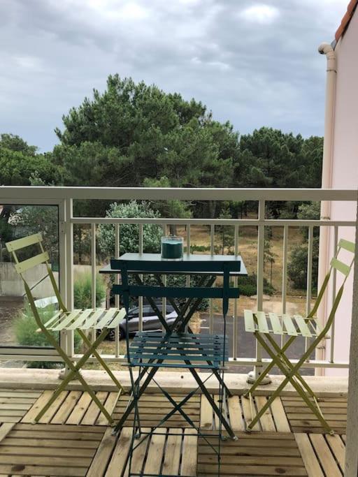 Le Petit Cote Ouest - Appt Dans Les Pins Pres De La Plage لي سابلِ دولونْ المظهر الخارجي الصورة